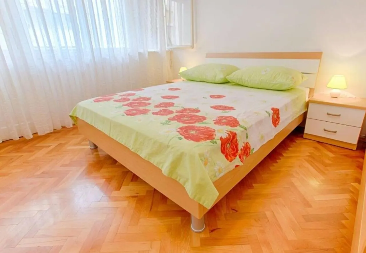 Apartments With Wifi Split - 20301