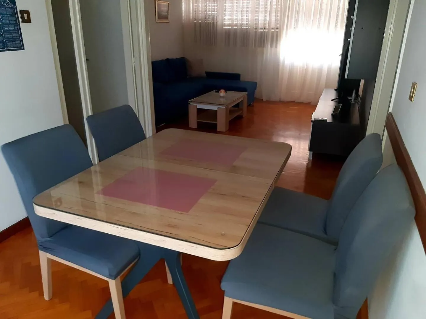 Apartments With Wifi Split - 20301